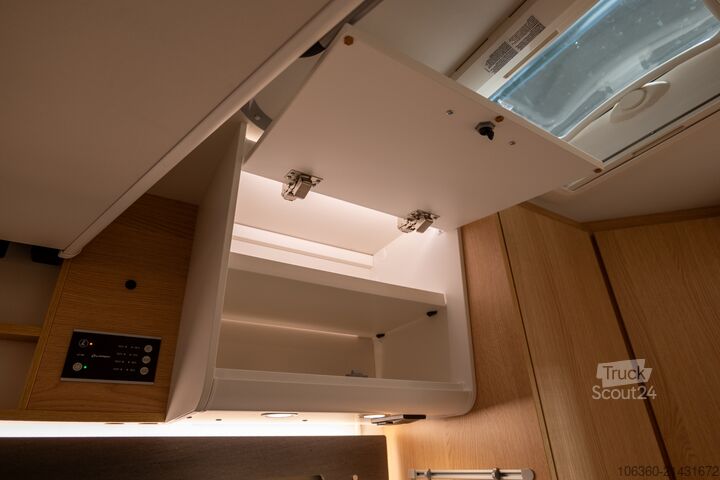 SUNLIGHT T 58 ADVENTURE pusiau integruotas naujas SUNLIGHT T 58 Adventure