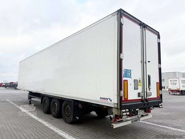Gekoeld/bevroren transport Schmitz Refrigerated trailer / Kühlauflieger / Køletrailer