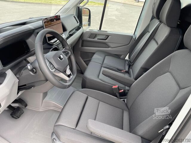 Kombi z visokim stropom MAN TGE 3.180 L4H3 Kasten 4x4 STANDHZ ACC LENKRADHZ