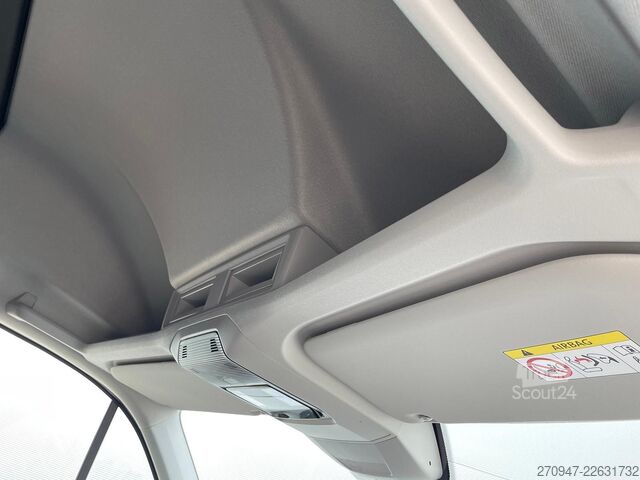 Kombi z visokim stropom MAN TGE 3.180 L4H3 Kasten 4x4 STANDHZ ACC LENKRADHZ