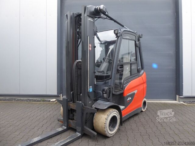 Frontgaffeltruck Linde E35HL-01