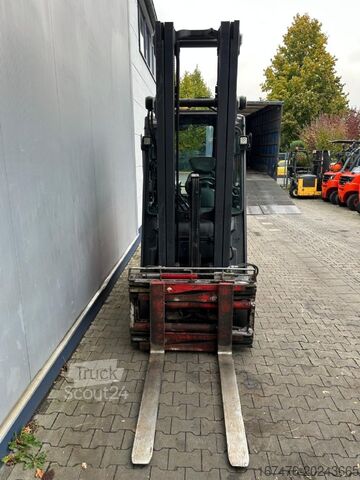 Priekinis krautuvas Linde E 30HL-01/600