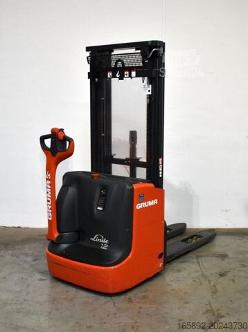 Manual stacker Linde L 12 i 1172