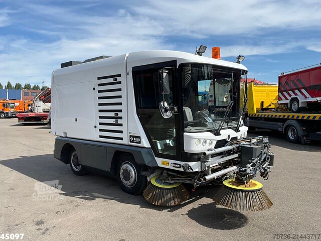 Cestna čistilnica Ravo 540 Euro 6 with 3-rd brush