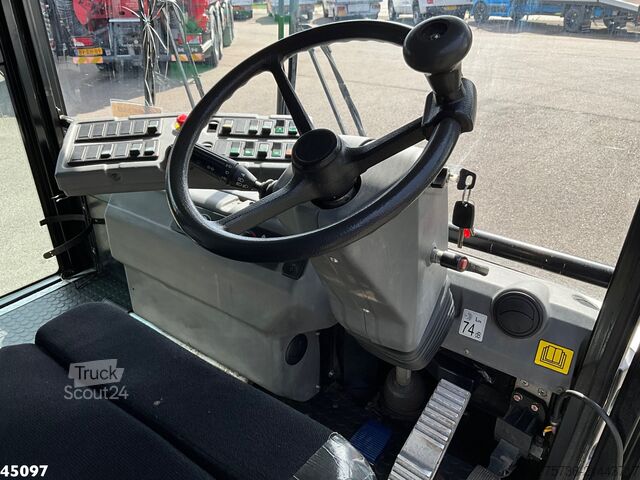 Cestna čistilnica Ravo 540 Euro 6 with 3-rd brush