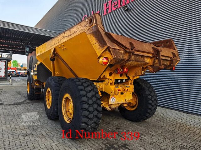 Kaatokuorma-auto Bell B30E 6x6