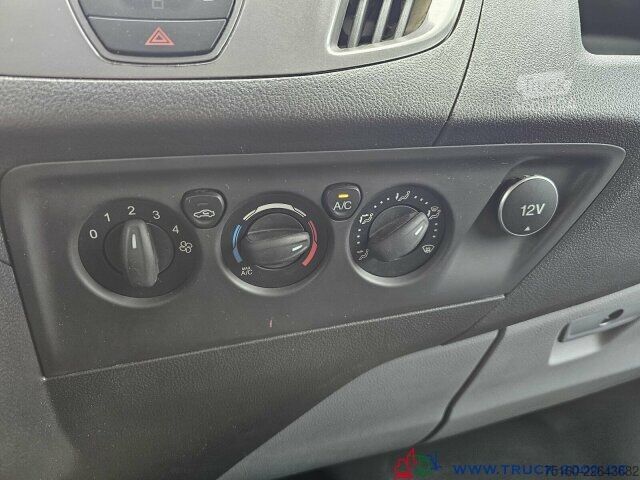 Panelová dodávka Ford Transit 2.2 TDCI Custom 3 Sitzplätze + Klima