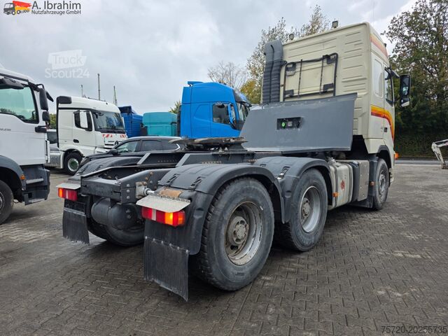 Zware vrachtwagen Volvo FH 520 | 6x4 | V8 | Kipphydraulik | Blatt Blatt | Schaltgetriebe | Klima | Trommelbremse | 3 Pedals