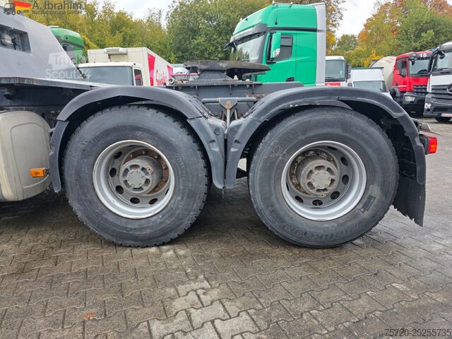 Zware vrachtwagen Volvo FH 520 | 6x4 | V8 | Kipphydraulik | Blatt Blatt | Schaltgetriebe | Klima | Trommelbremse | 3 Pedals
