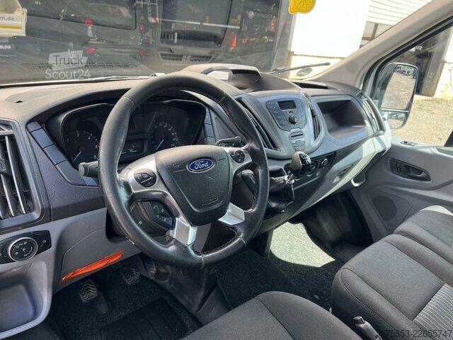 Fourgon Ford Transit Doppelkabine Kipper