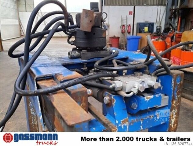 Tovorna dvigalka na tovornjaku  PROBST AKZ-H-Unigrip Palettenzange