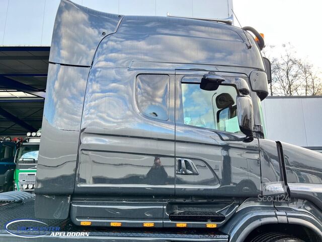 Standard tractor Scania T560 Longline, 6x2 Boogie, Retarder, Torpedo - ...