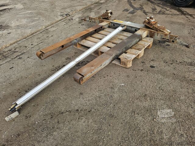 2006 VAN HOOL frontskydende containerchassis - reservedel. VAN HOOL FRONT SLIDING CONTAINER CHASSIS PART.