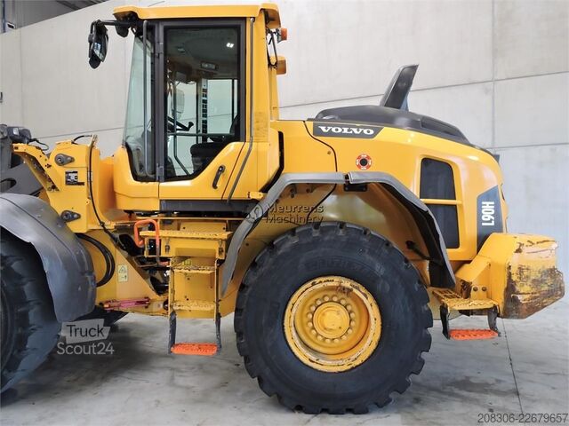 Pala gommata VOLVO L90H