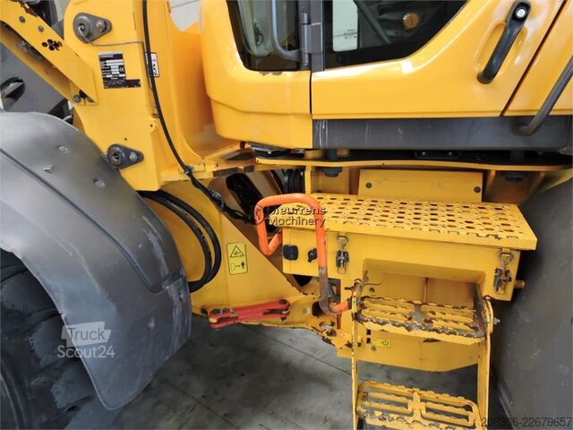 Pala gommata VOLVO L90H