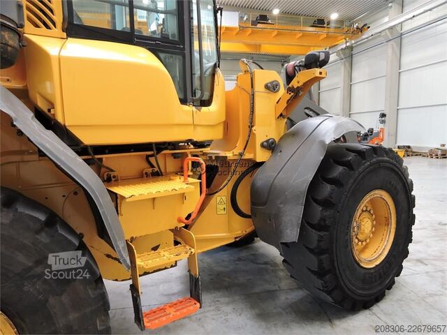 Pala gommata VOLVO L90H