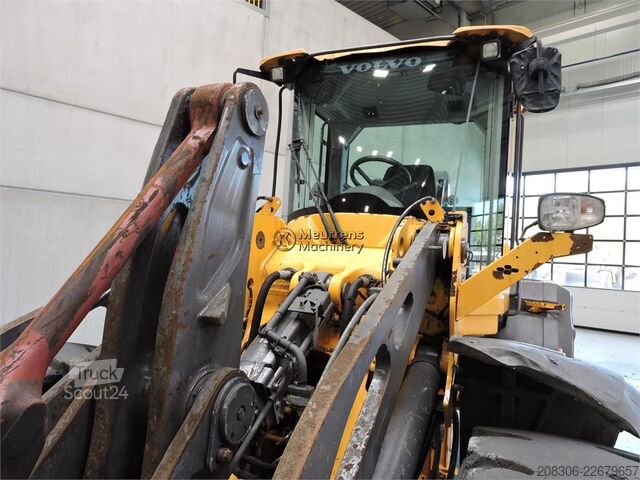 Pala gommata VOLVO L90H