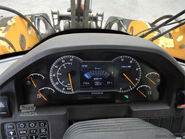 Pala gommata VOLVO L90H