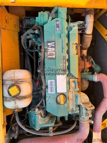 Kolesový bager VOLVO EW160C