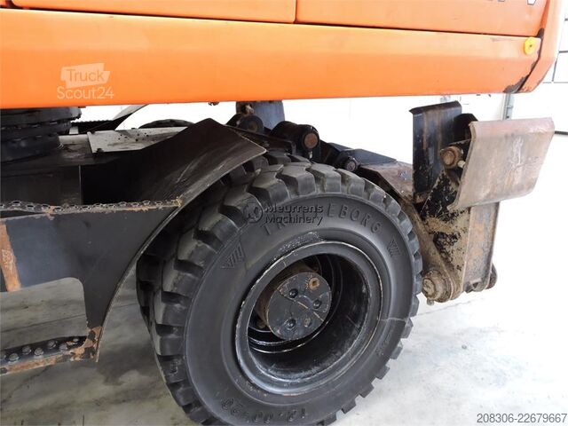 Pelle sur pneus DAEWOO S200W Belgium machine