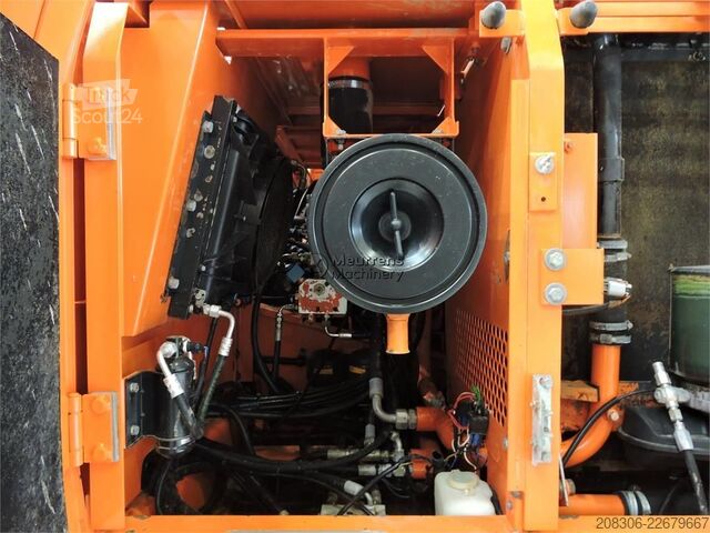 Pelle sur pneus DAEWOO S200W Belgium machine
