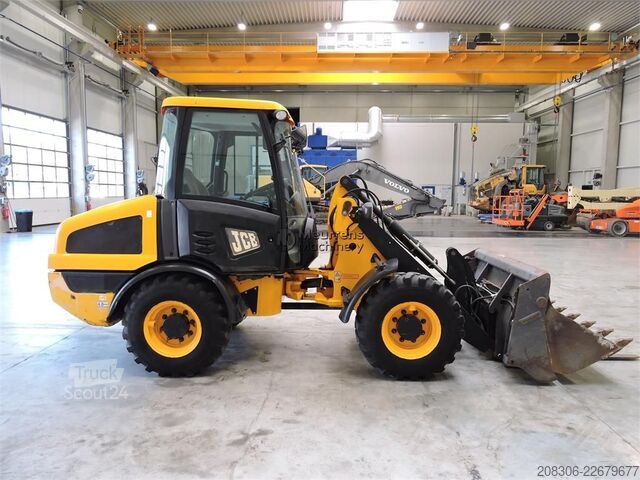 Pala gommata JCB 406 + Fork