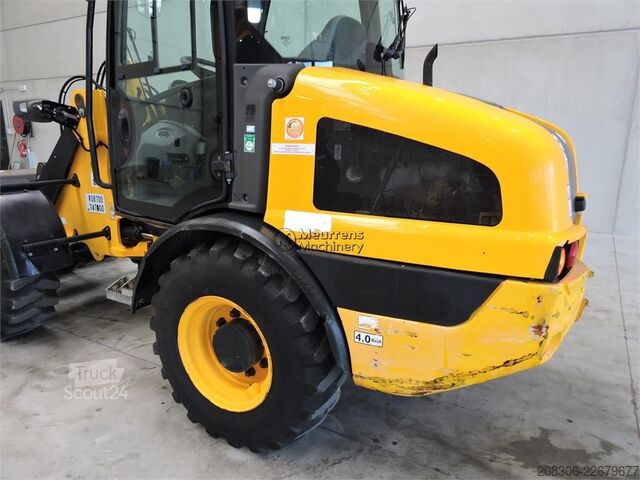 Pala gommata JCB 406 + Fork