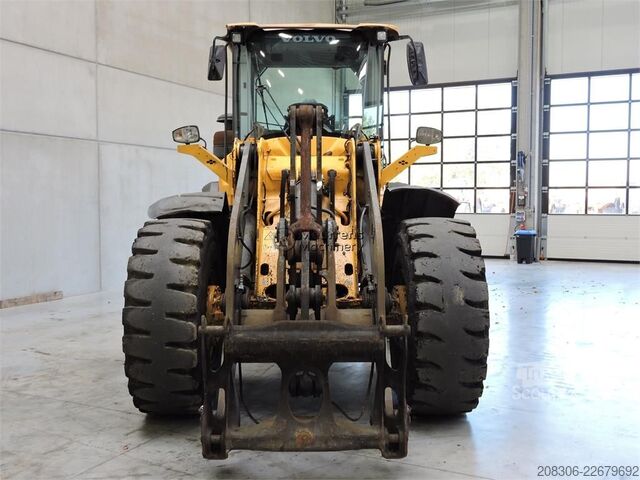 Chargeuse sur pneus VOLVO L90H