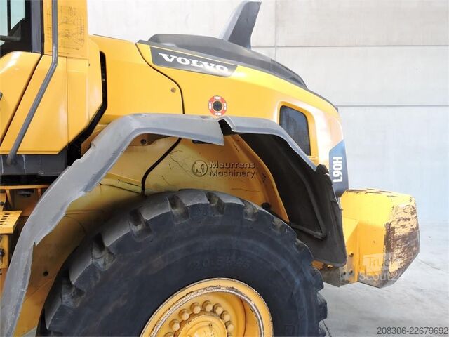 Chargeuse sur pneus VOLVO L90H