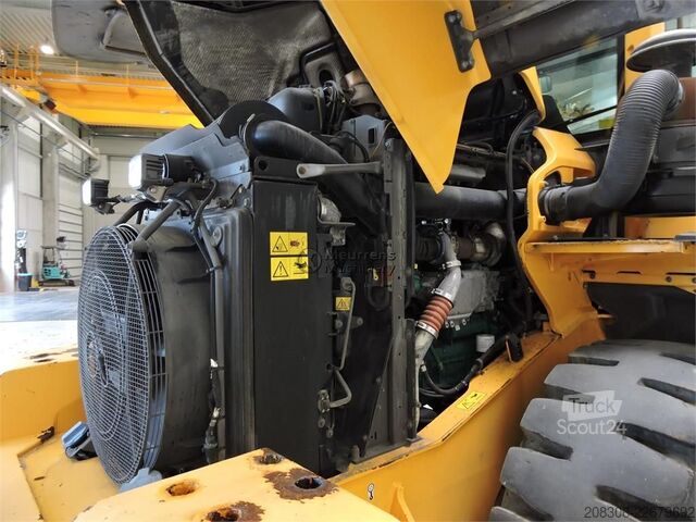 Chargeuse sur pneus VOLVO L90H