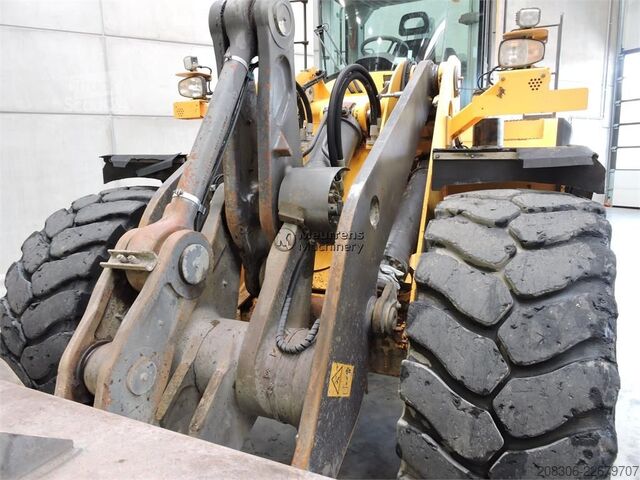 Chargeuse sur pneus VOLVO L150H