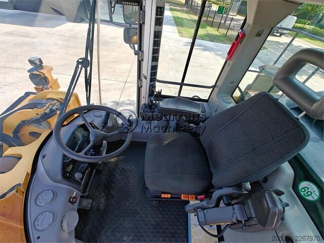 Chargeuse sur pneus VOLVO L150H