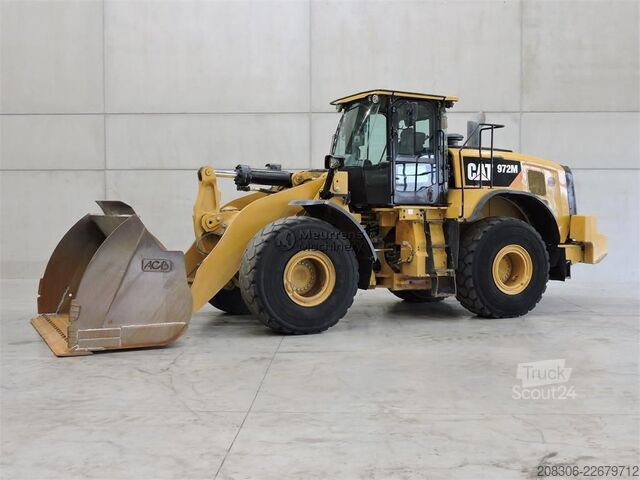 Chargeuse sur pneus CATERPILLAR 972M