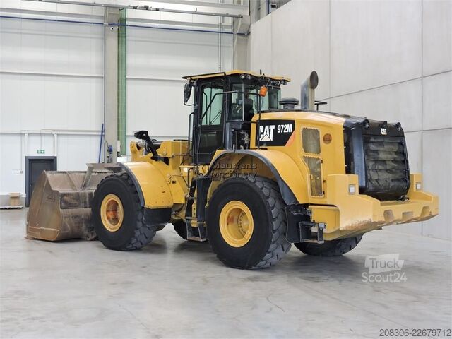 Chargeuse sur pneus CATERPILLAR 972M