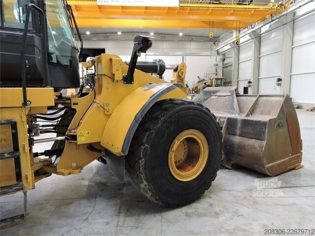 Chargeuse sur pneus CATERPILLAR 972M
