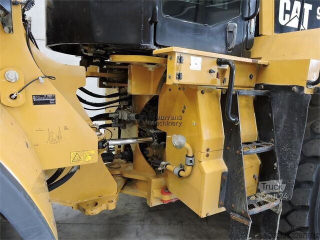 Chargeuse sur pneus CATERPILLAR 972M