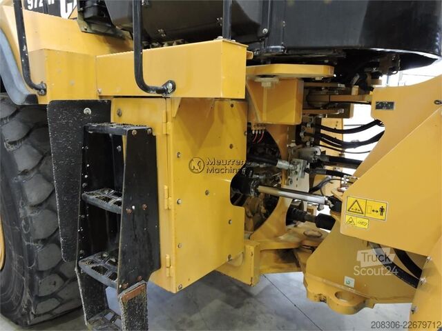 Chargeuse sur pneus CATERPILLAR 972M