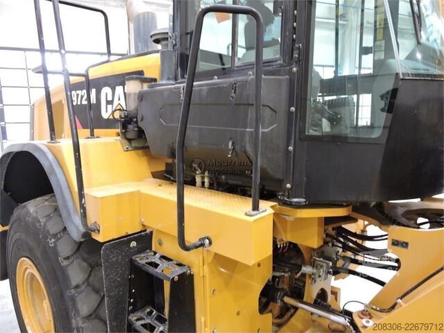 Chargeuse sur pneus CATERPILLAR 972M