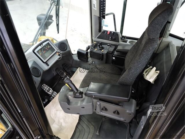 Chargeuse sur pneus CATERPILLAR 972M