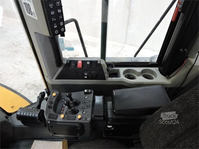 Chargeuse sur pneus CATERPILLAR 972M