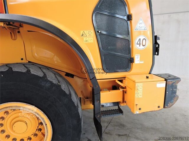 Chargeuse sur pneus HYUNDAI HL955A