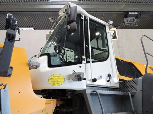 Chargeuse sur pneus LIEBHERR L580XPower