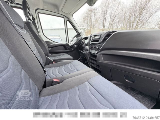 Pick-up panelvan IVECO Daily 35 S 160 Pritsche DOKA+AHK 90.000Km *2017*