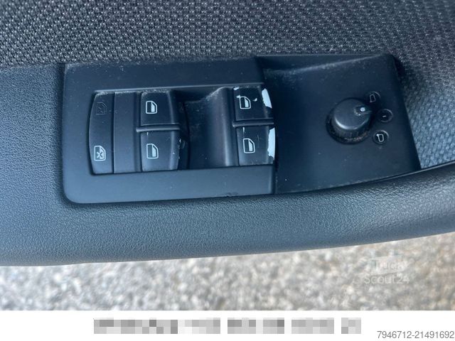 Van AUDI A3 Sportback 2.0 FSI Ambiente