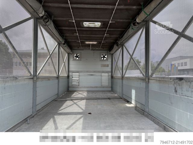 Ремарке за превоз на коне  Scheuwimmer 2 Achser ANHÄNGER FÜR LEBENDE TIERE