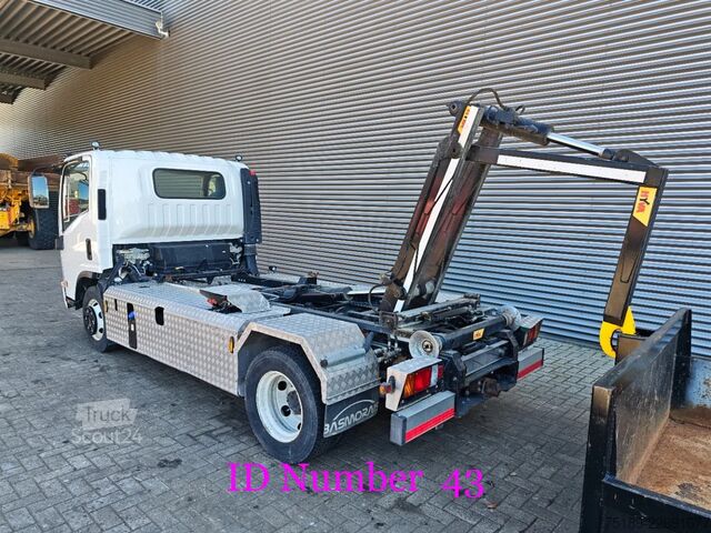 Sistem ročice s kavljem Isuzu NPR 75 4x2 Hyvalift Hooklift!