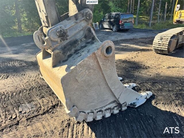 Tela-alustainen kaivinkone Volvo EC290CL Excavator w/ Rototilt and 2 Buckets WATCH