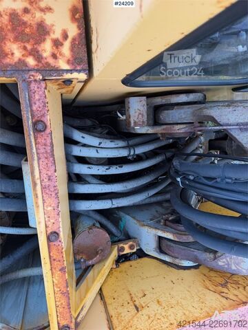 Escavadora de rastos Åkerman EC229