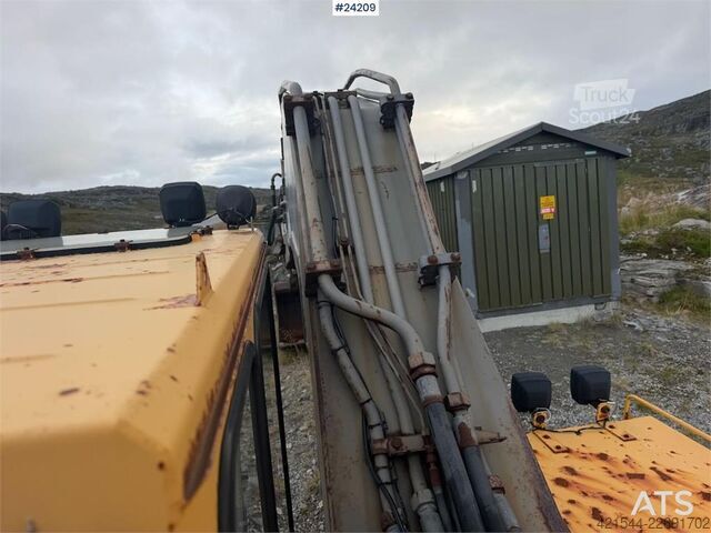 Escavadora de rastos Åkerman EC229