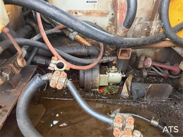 Escavadora de rastos Åkerman EC229